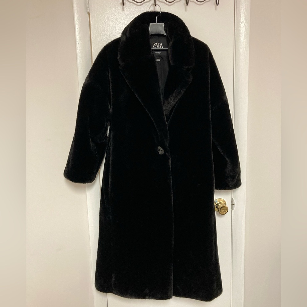 Zara black faux fur coat size M